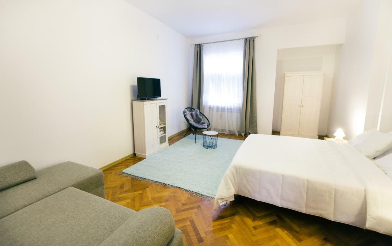 Street View Apartments Sibiu Eksteriør billede